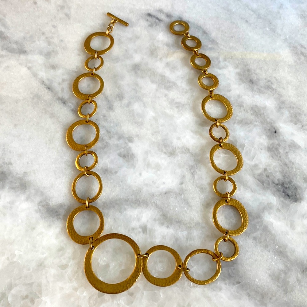 Women’s necklace